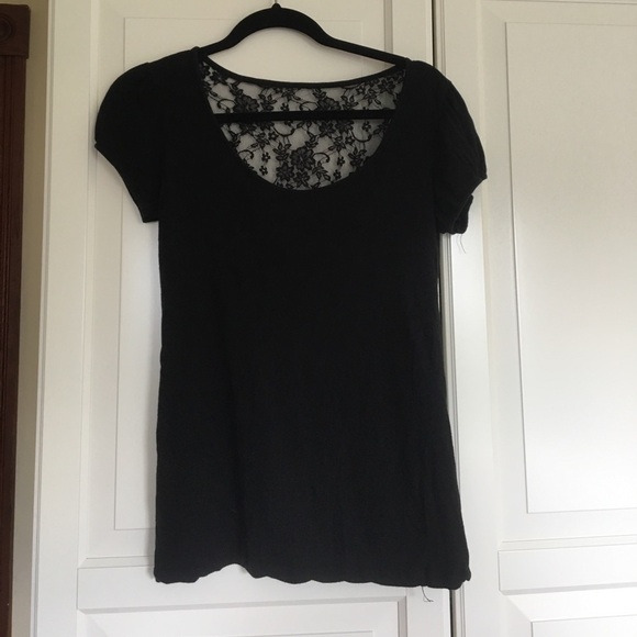 Black shirt with lace and bow back - Picture 1 of 2